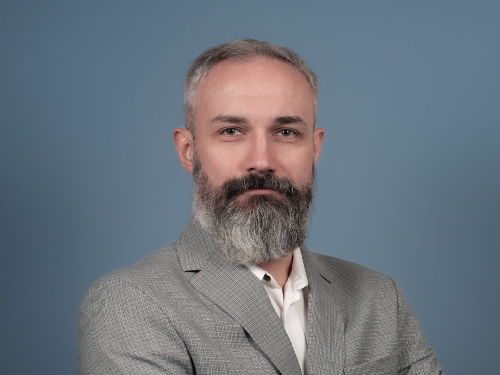 Piotr CEO